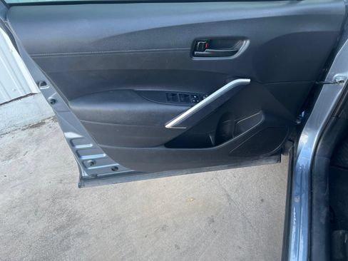 Used 2023 Toyota Corolla Cross LE FWD image 11