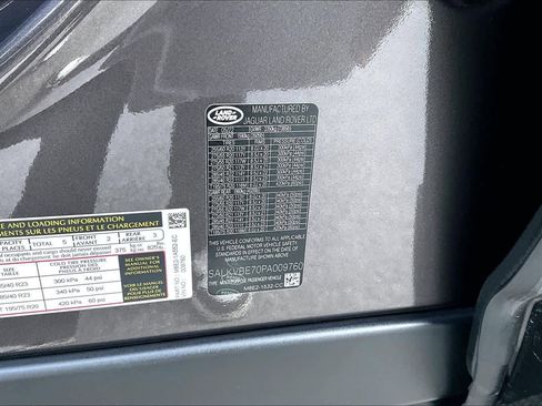 Used 2023 Land Rover Range Rover Long Wheelbase First Edition image 31