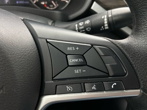 Used 2024 Nissan Altima 2.5 SV FWD image 20