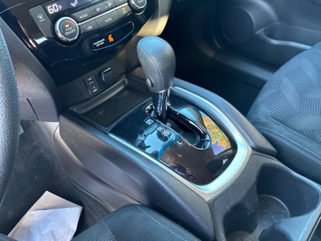 Used 2014 Nissan Rogue SV AWD/4WD image 14