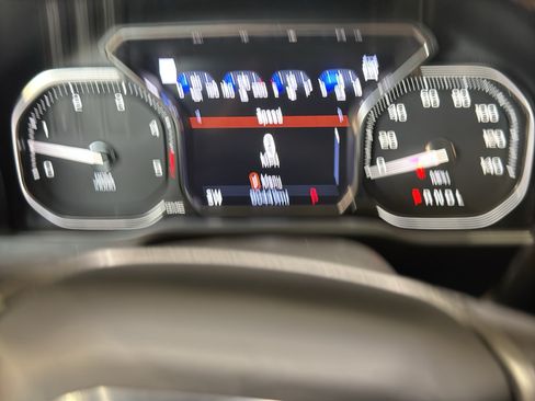 Used 2022 GMC Sierra 2500 AT4 w/ AT4 Premium Plus Package AWD/4WD image 30