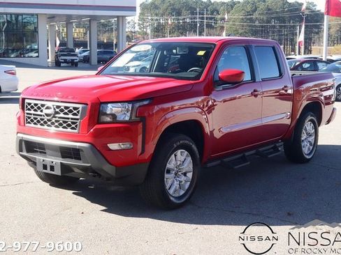 Used 2024 Nissan Frontier SV w/ SV Convenience Package image 3