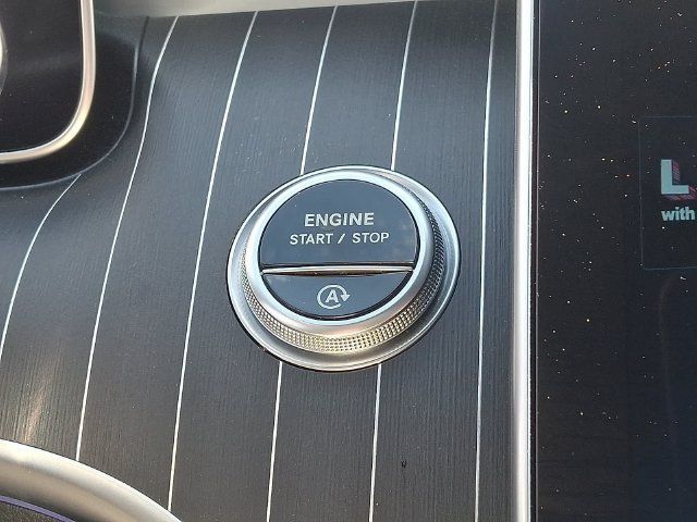 Used 2024 Mercedes-Benz CLE 300 4MATIC Coupe image 27