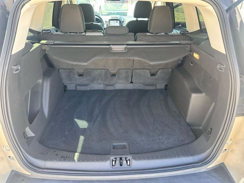 Used 2017 Ford Escape SE w/ Equipment Group 201A image 13