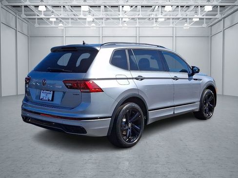 Certified 2024 Volkswagen Tiguan SE R-Line AWD/4WD image 6