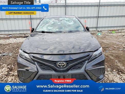 Used 2021 Toyota Camry SE image 5