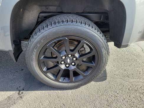 Used 2020 Chevrolet Colorado LT w/ Colorado RST Special Edition image 25