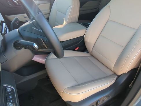 Used 2025 Buick Enclave Preferred image 19