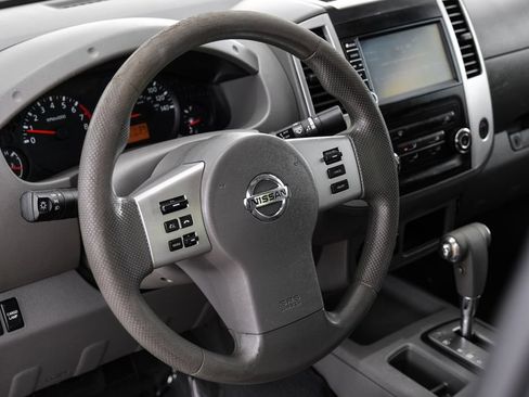 Used 2019 Nissan Frontier S RWD image 12