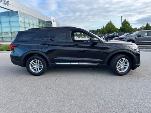Used 2025 Ford Explorer Active image 43
