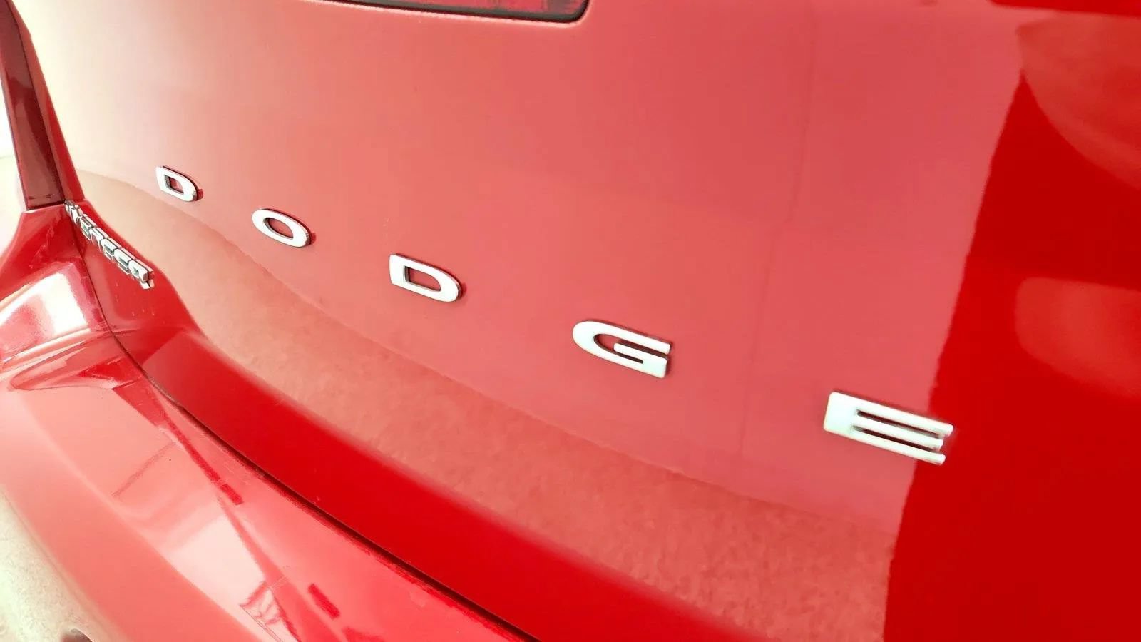 Used 2013 Dodge Avenger SE FWD image 32
