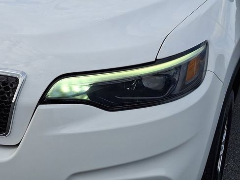 Certified 2021 Jeep Cherokee Latitude Lux w/ Comfort/Convenience Group image 11