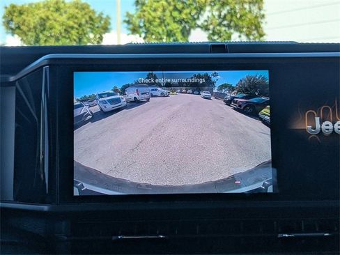 Used 2024 Jeep Wrangler Rubicon w/ Safety Group image 30