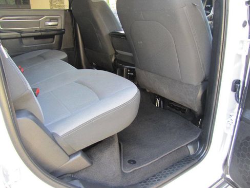 Used 2022 RAM 2500 Big Horn AWD/4WD image 19