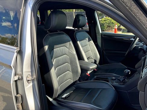 Used 2021 Volkswagen Tiguan SEL Premium R-Line image 7