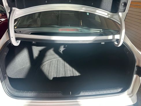 Used 2025 Kia K4 LXS image 31