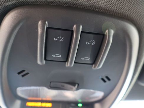 New 2026 Chevrolet Trax RS w/ Sunroof Package image 22