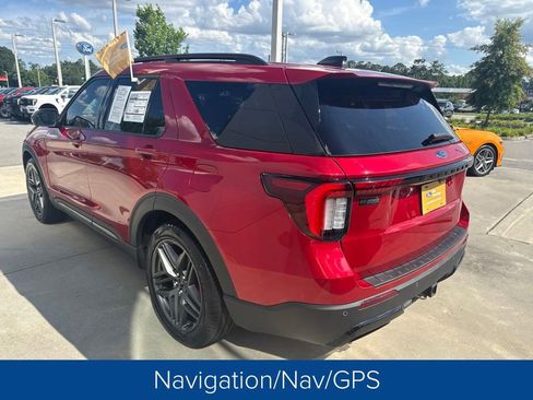 Used 2025 Ford Explorer ST-Line w/ Premium Package RWD image 4
