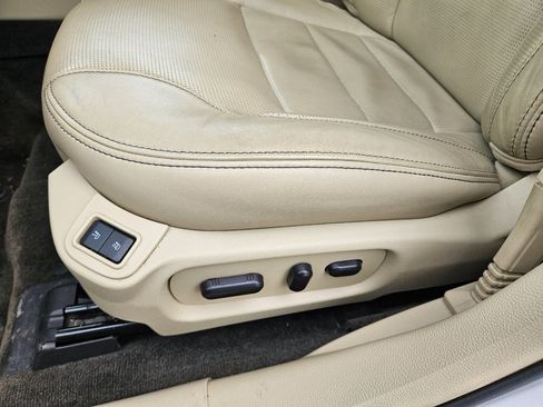 Used 2013 Ford Taurus Limited image 14