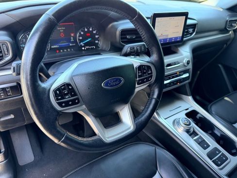 Used 2023 Ford Explorer XLT w/ Equipment Group 202A RWD image 24