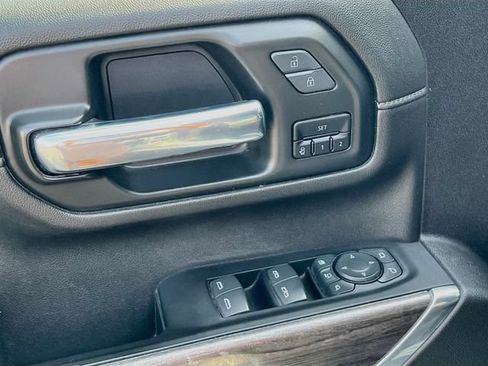 Used 2022 Chevrolet Silverado 2500 LTZ w/ LTZ Plus Package AWD/4WD image 9
