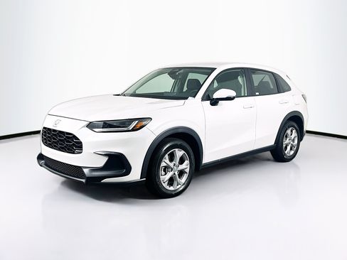 Used 2025 Honda HR-V LX image 3