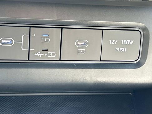 New 2025 Hyundai Tucson Limited image 36