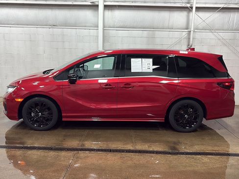 Used 2025 Honda Odyssey Sport-L image 41