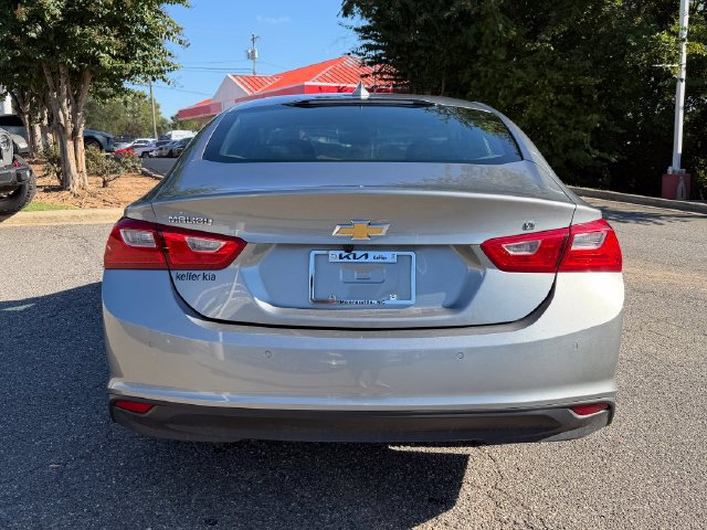 Used 2025 Chevrolet Malibu LT FWD image 4