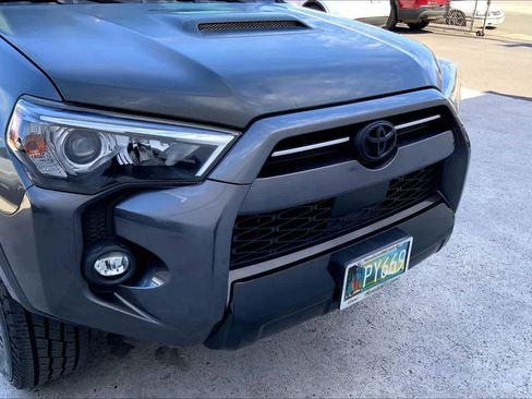 Used 2021 Toyota 4Runner Venture AWD/4WD image 33