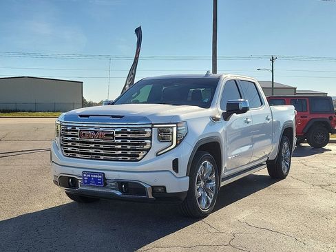 Used 2024 GMC Sierra 1500 Denali image 2
