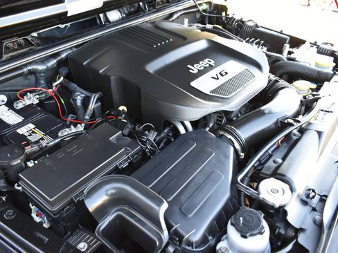 Used 2017 Jeep Wrangler Unlimited Sport w/ Quick Order Package 23S image 50