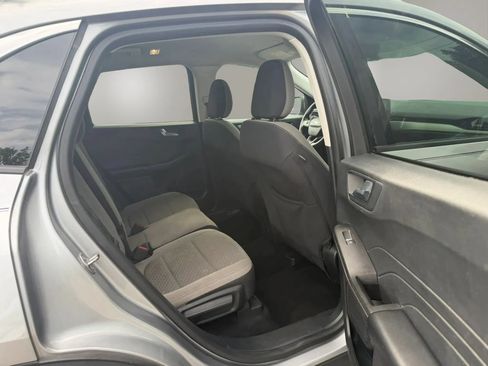 Used 2021 Ford Escape SE FWD image 25