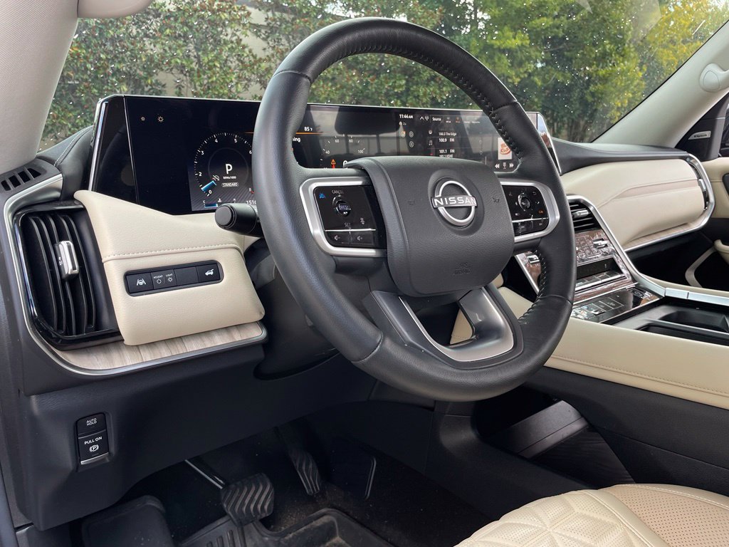 Used 2025 Nissan Armada Platinum RWD image 11