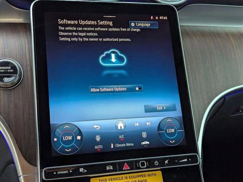 Used 2026 Mercedes-Benz GLC 300 4MATIC image 11