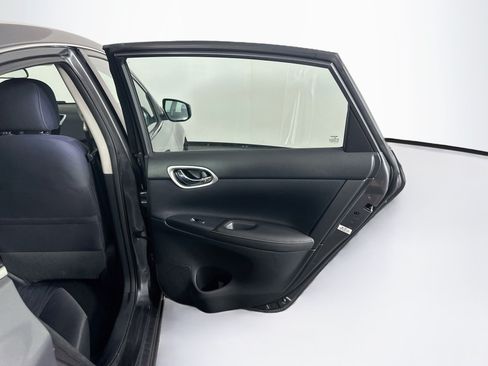 Used 2016 Nissan Sentra SV FWD image 27