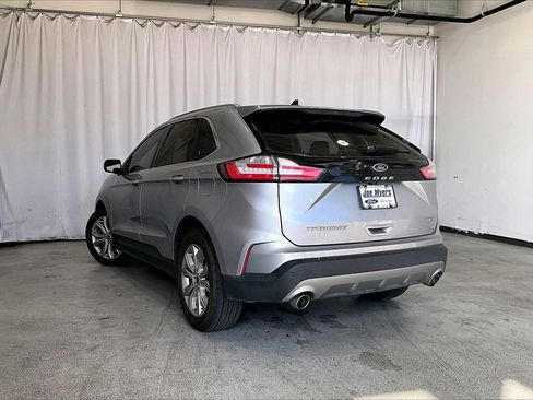 Used 2022 Ford Edge Titanium image 5