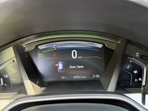Used 2022 Honda CR-V Touring image 3