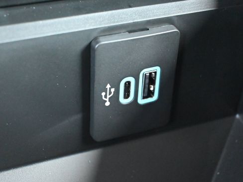 New 2026 Ford F350 Platinum AWD/4WD image 31