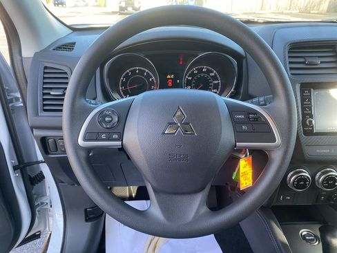 New 2025 Mitsubishi Outlander Sport ES image 15