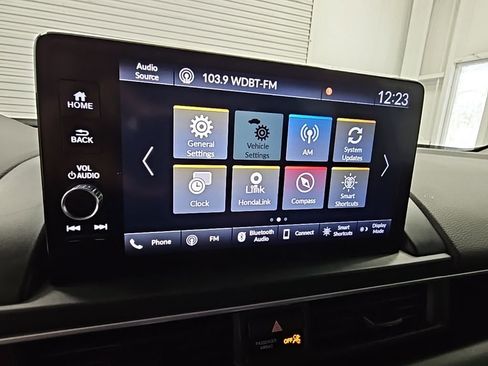 Used 2023 Honda Pilot EX-L image 17