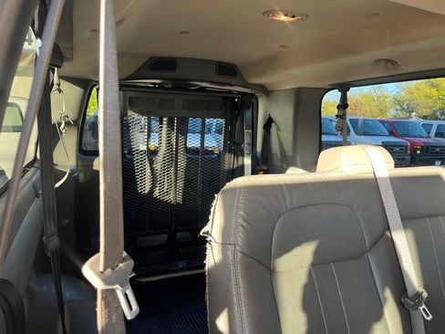 Used 2012 Chevrolet Express 3500 LS image 11