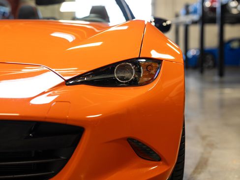Used 2019 MAZDA MX-5 Miata 30th Anniversary image 20