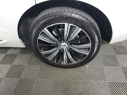 Used 2023 Volvo XC60 B5 Plus w/ Climate Package AWD/4WD image 13