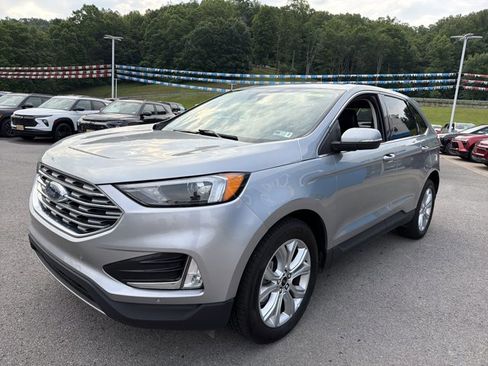 Used 2024 Ford Edge Titanium AWD/4WD image 17