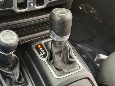 Used 2020 Jeep Wrangler Unlimited Sport S AWD/4WD image 30