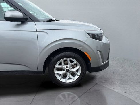 Used 2023 Kia Soul LX w/ Option Group 015 FWD image 33