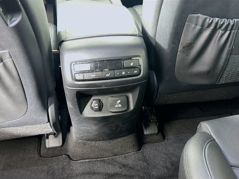 Used 2022 Hyundai Palisade SEL w/ Premium Package AWD/4WD image 28