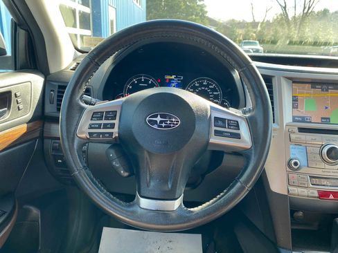 Used 2013 Subaru Outback 2.5i Limited image 15