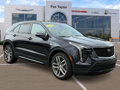 Used 2023 Cadillac XT4 Sport w/ Cold Weather Package AWD/4WD image 3